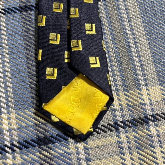 Christian Dior 100% Silk Tie | Mens Tie | Square Pattern - Picture 2 of 5